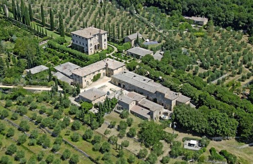 Ancaiano Apartment | Charming Villa in Tuscany with Pool & Views