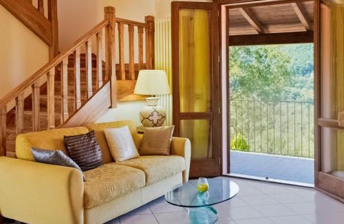 Ponte Buriano Villa | Charming Villa with Pool