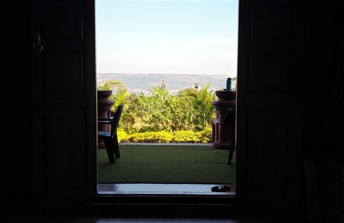 Bhilar Villa | Charming villa with in-house Chef and Swimming Pool in picturesque Mahabaleshwar