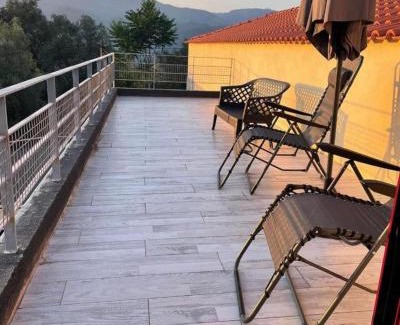 Bouro Villa | Charming Villa with Pool and Jacuzzi - Terras de Bouro