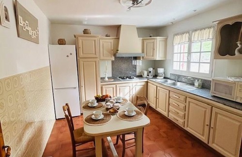 Villamblard Cottage | Charming Villa with Private Pool, Gym, Fireplace & Garden Near Villamblard