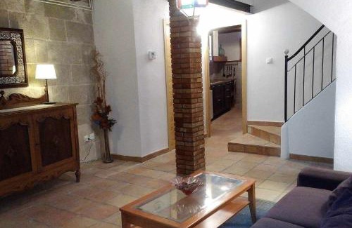 Arbos Apartment | Charming village house