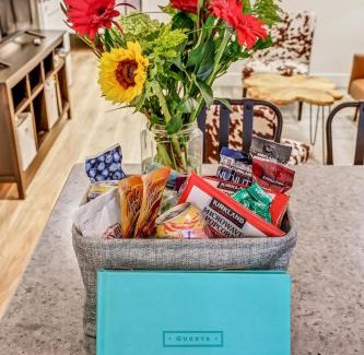 Washington Park West House | Charming Washington Park Getaway