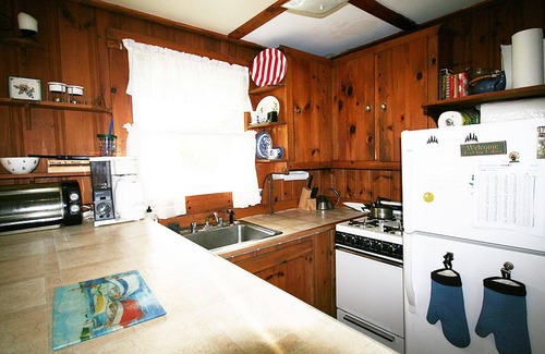 Freeport Cabin | Charming Waterfront Cabin in the Woods
