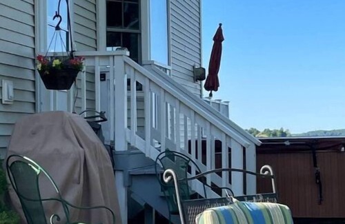Clayton Apartment | Charming Waterfront duplex docks. small dog welcome