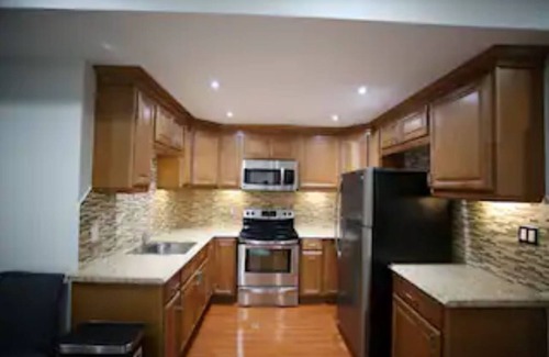 Mississauga Condo | Charming Whole Basement with Private Entry