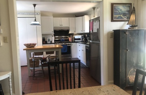 Edgartown House | Charming1700's Edgartown Village Cottage 5 Minute walk to Downtown