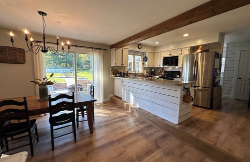 St. Clair House | Charming3bdrm cottage near town saint Clair river 194 close to the airport