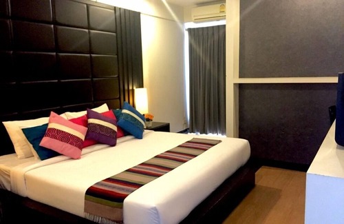 Khon Kaen Hotel | Charoenchit House