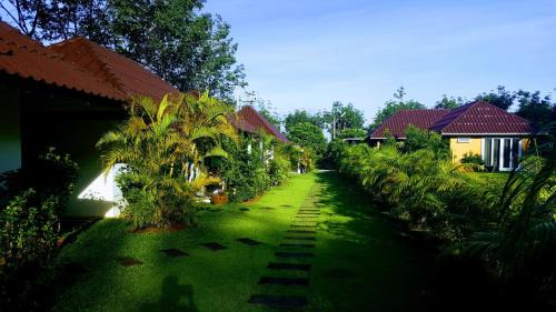 Khuekkhak House | CharPoot Cottage Khao Lak