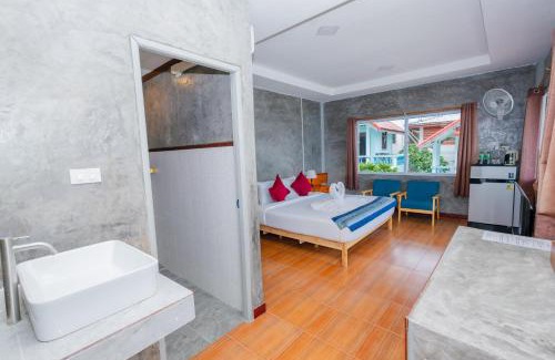 Haad Rin Hotel | Charung by The Sea