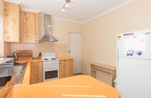 Jindabyne House | Charvel - 2/35 Gippsland Street
