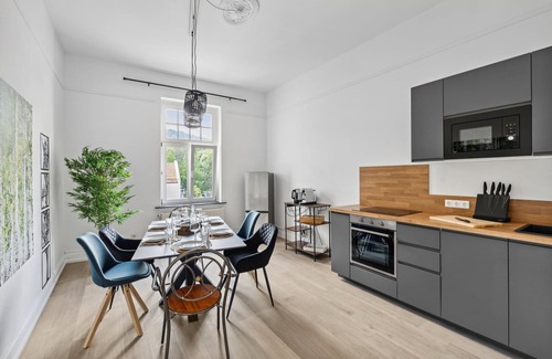 Hamelin Apartment | Charysma: natural oasis | harmonious | balcony | 5 min walk to old town centre