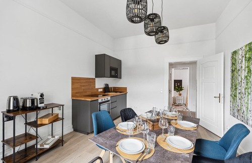 Hamelin Apartment | Charysma: natural oasis | harmonious | balcony | 5 min walk to old town centre