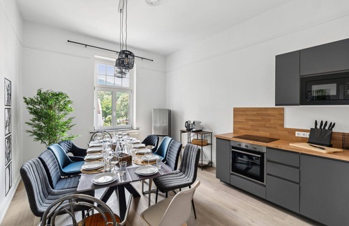 Hamelin Apartment | Charysma: natural oasis | harmonious | balcony | 5 min walk to old town centre