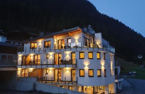 Mathon Apartment | Chasa Allegria