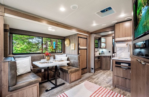 Jupiter Farms House | Chat + Chill RV Cozy and Serene retreat - enjoy Nature and the Beach Jupiter FL