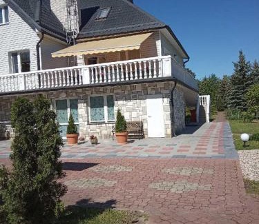 Krzywe House | Chata Baby Jagi