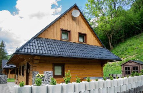Oscadnica Cabin | Chata Snezienka