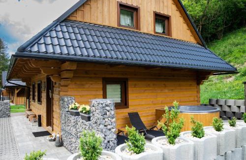 Oscadnica Cabin | Chata Snezienka