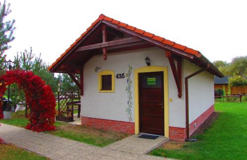 Liptovsky Mikulas Cabin | Chata u vinára Milana, Tatralandia