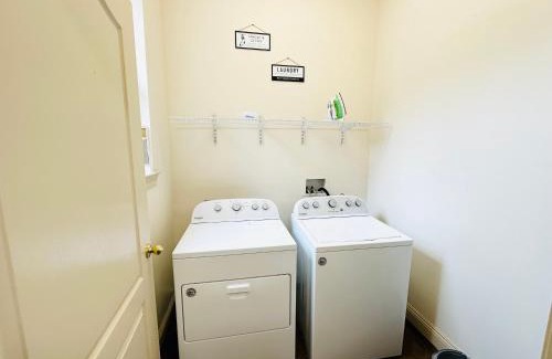 Pine Grove Apartment | Chateau 1