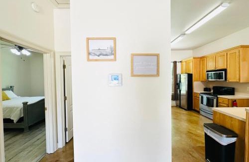 Pine Grove Apartment | Chateau 10