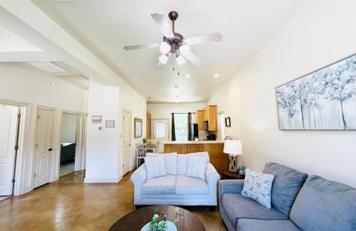 Pine Grove Apartment | Chateau 10
