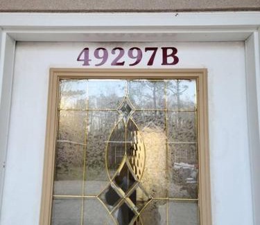 Pine Grove Apartment | Chateau 15