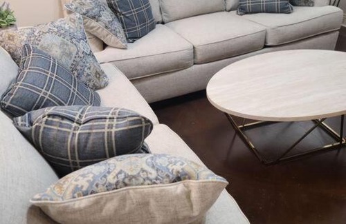 Pine Grove Apartment | Chateau 4