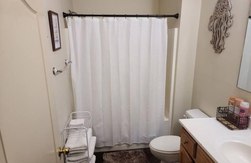 Pine Grove Apartment | Chateau 4