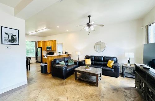 Pine Grove Apartment | Chateau 8