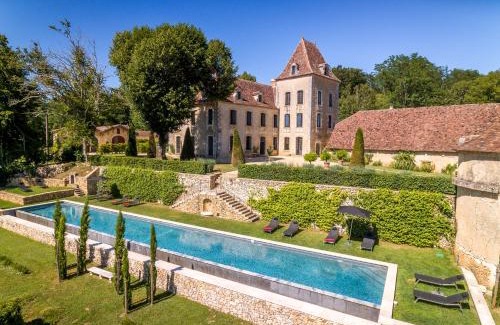 Saint-Georges-de-Montclard Hotel | Chateau de Lascoups