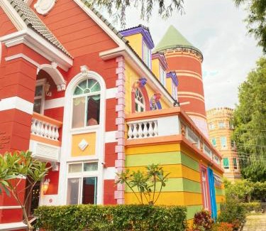 Puli House | Chateau de Olliere