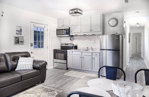 Columbia Apartment | Chateau De Riviera Unit 4. Water front! Cozy Condo on the Chattahoochee River.