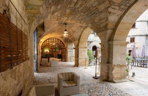 Couiza Hotel | Chateau des Ducs de Joyeuse, BW Signature Collection