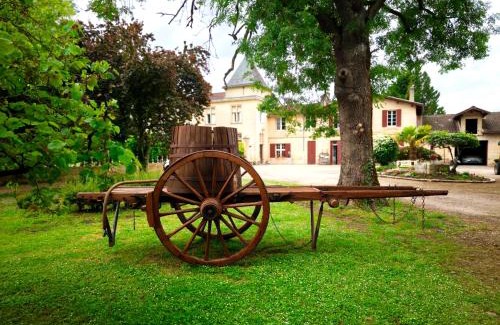 Bayon-sur-Gironde Bed & Breakfast | Chateau La Croix De Millorit