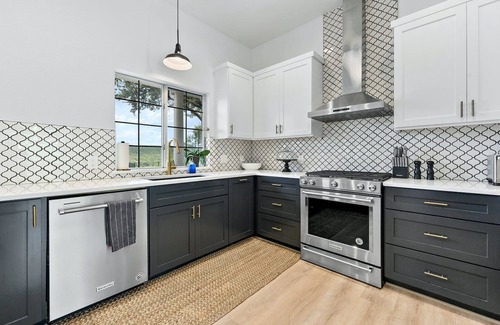 Austin House | Chateau Lake Austin