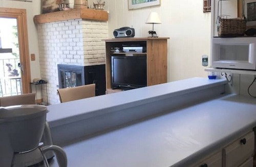 Tofte Condo | Chateau LeVeaux Unit 20