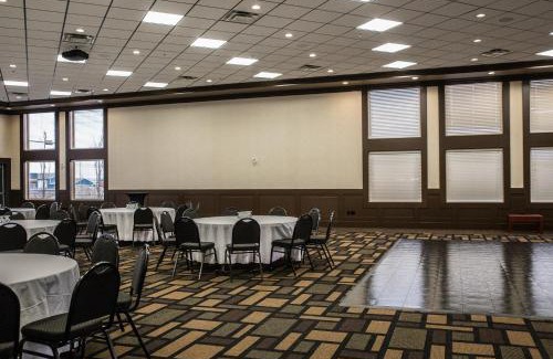 Peace River Hotel | Chateau Nova Peace River