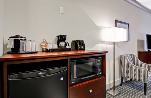 Yellowknife Hotel | Chateau Nova Yellowknife