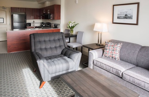 Yellowknife Hotel | Chateau Nova Yellowknife