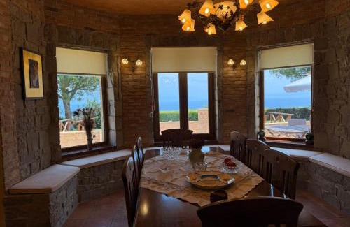 Lakopetra Villa | Chateau Retreat