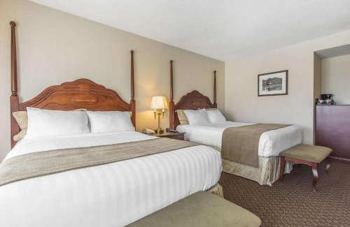 Saint John Hotel | Chateau Saint John Trademark Collection by Wyndham
