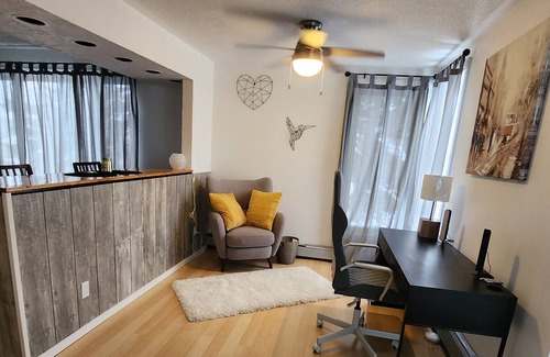 Timmins Cottage | Chateaus Laidlaw.