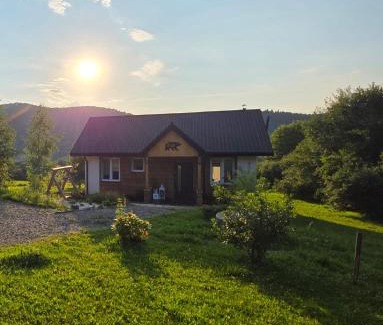 Uscie Gorlickie Resort | Chatki Niedźwiadka Beskid Niski-2 domki na odludziu bez sąsiadów z jacuzzi