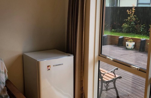 Henderson House | Cheap, Cosy and Comfortable house in Auckland, New Zealand.