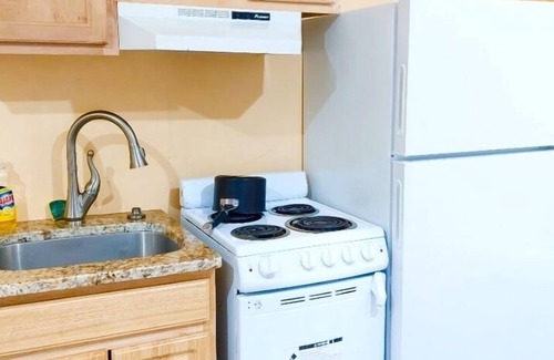 Downtown Baltimore House | cheapest room