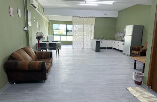 Sibu Apartment | Check In Studio Homestay 15pax 1 Big Room with 4 kingsize 2 single matress Spacious space Super Budget