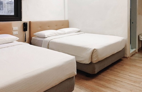 Yancheng District Hotel | CHECK inn Express Kaohsiung Love River